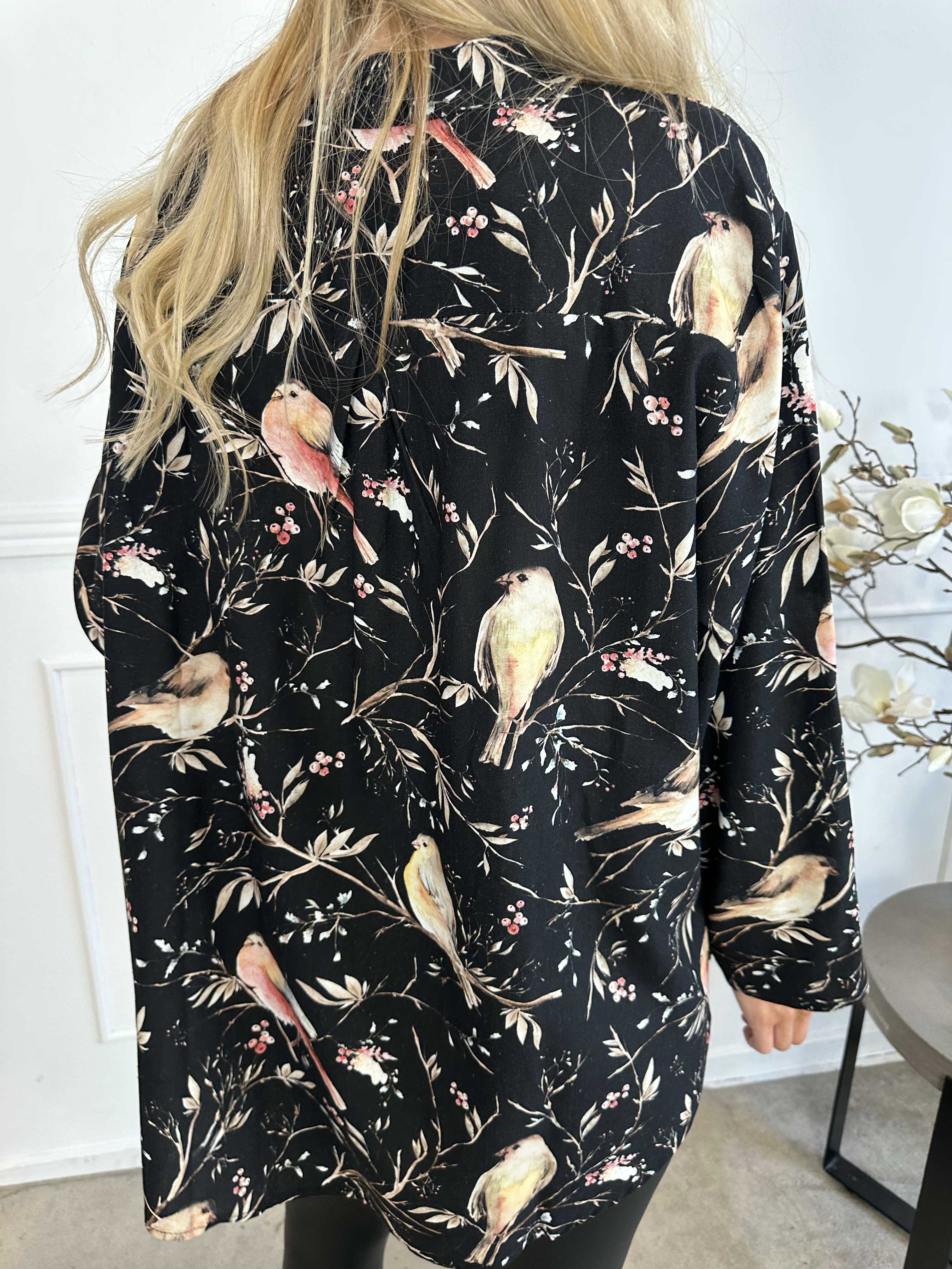 Carmen - Skjorta med fåglar av linne och bomull